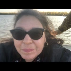 Meet your Posher, Janet